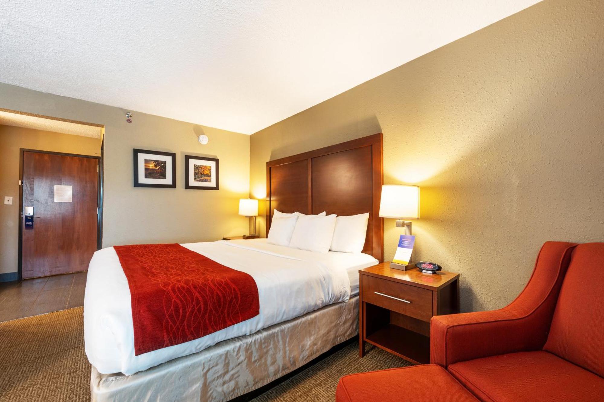 Comfort Inn Mayfield Heights Cleveland East Экстерьер фото