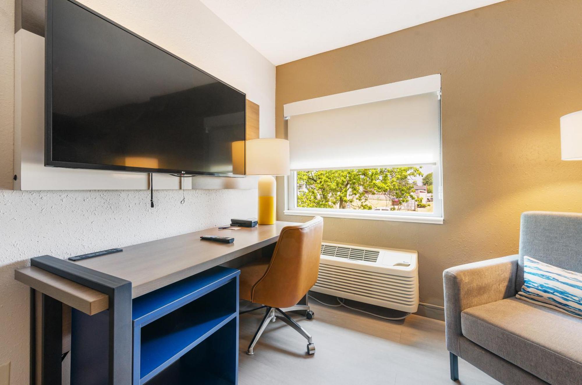 Comfort Inn Mayfield Heights Cleveland East Экстерьер фото
