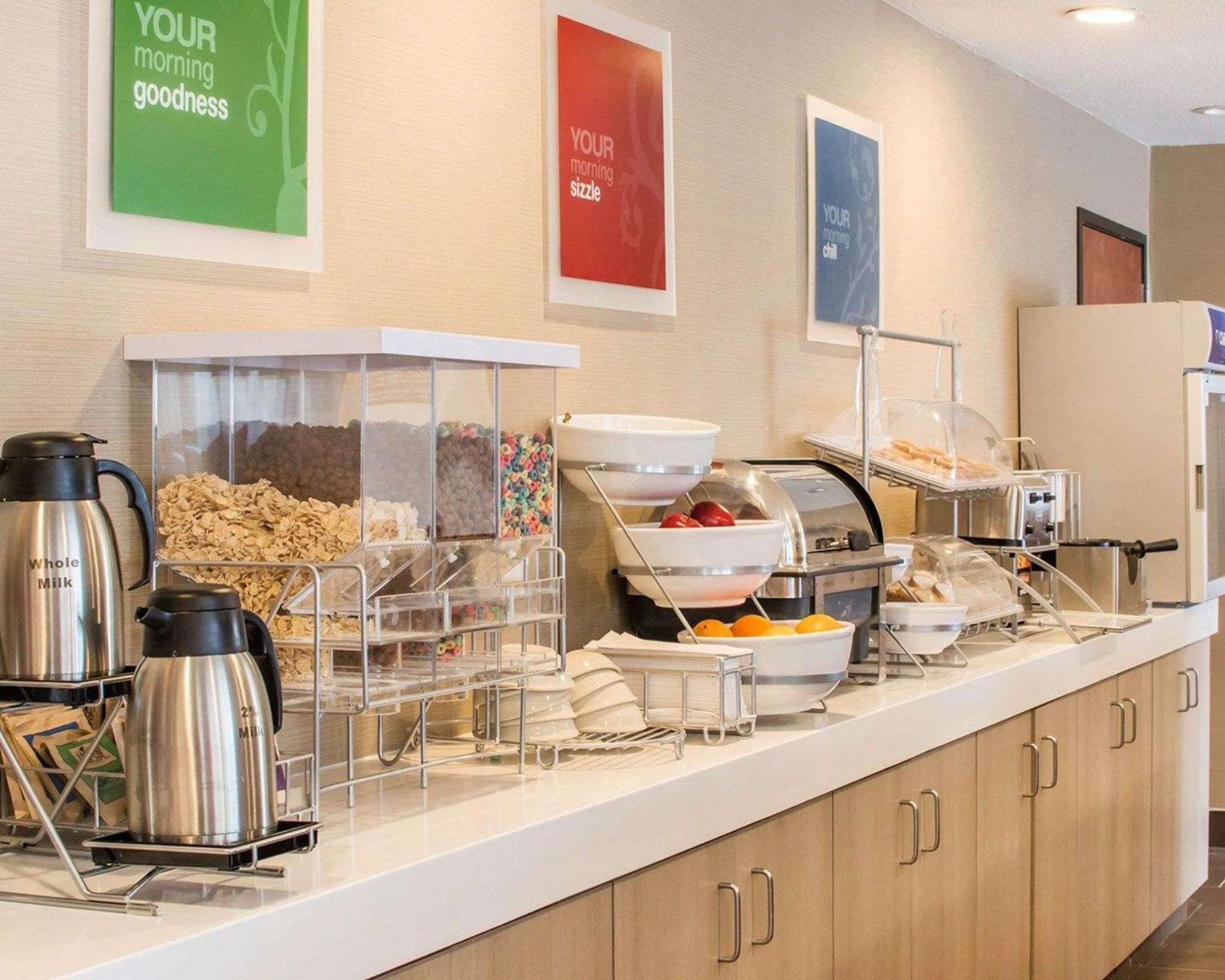 Comfort Inn Mayfield Heights Cleveland East Экстерьер фото