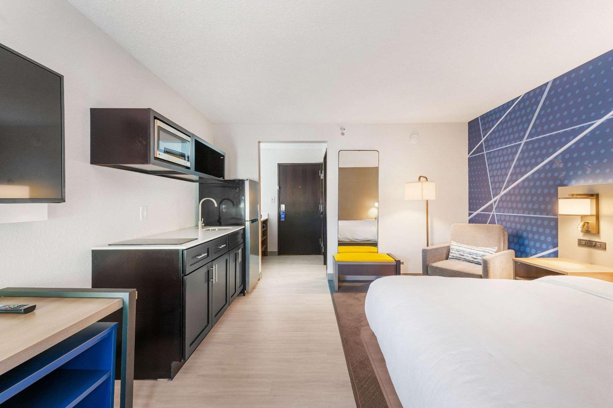 Comfort Inn Mayfield Heights Cleveland East Экстерьер фото
