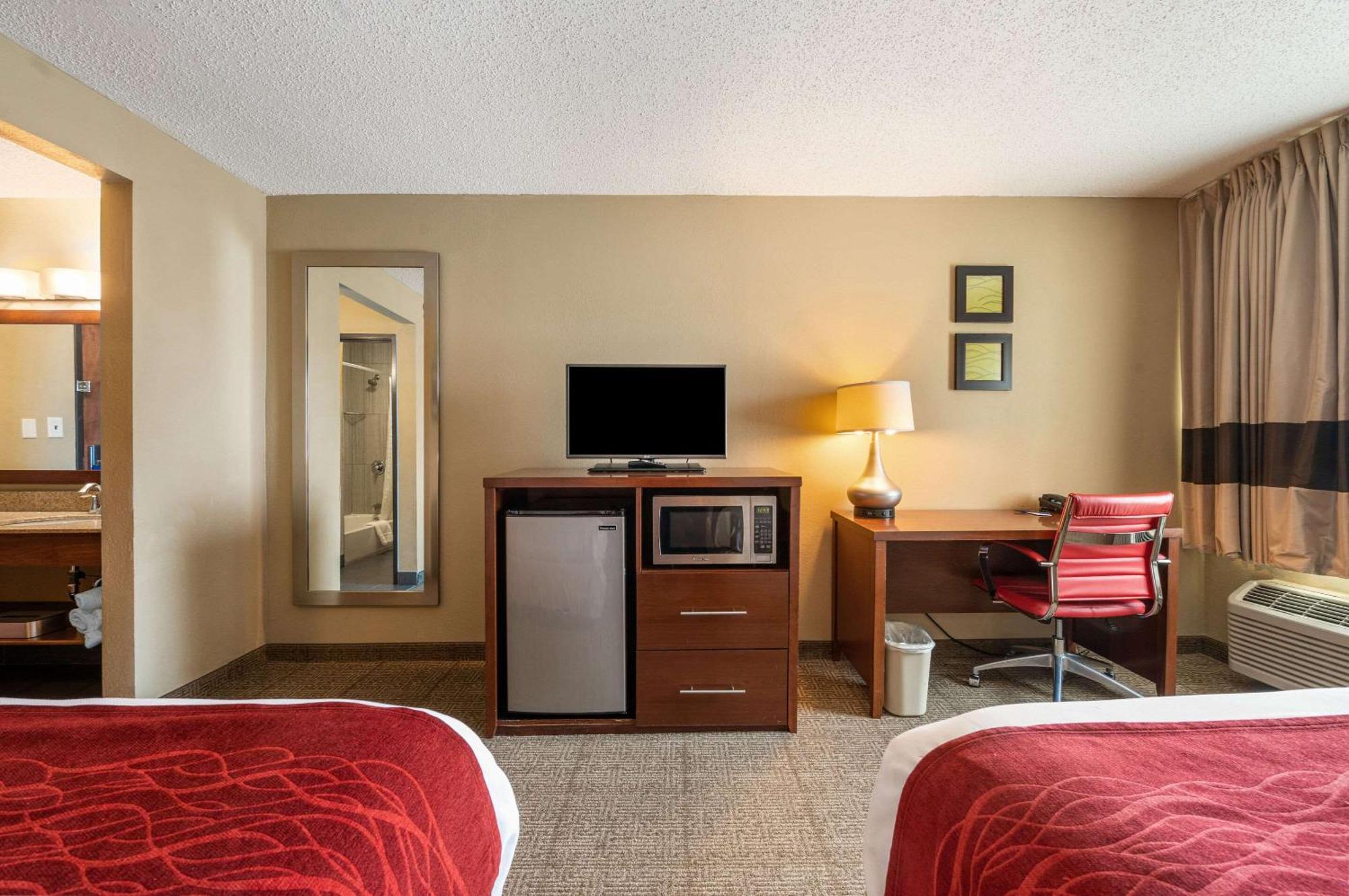 Comfort Inn Mayfield Heights Cleveland East Экстерьер фото